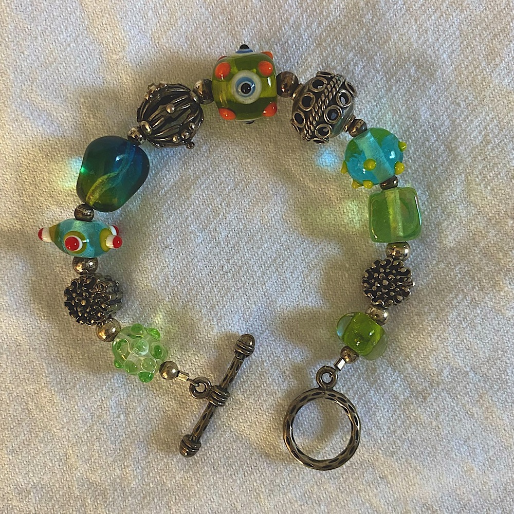 Unique handmade glass bead bracelet